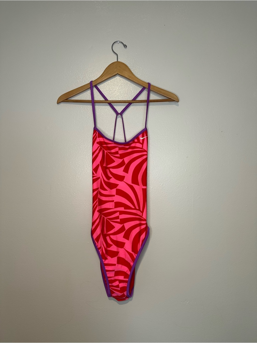 Nike One Piece Swimsuit Graphic Leaf Pink Red Purple Crossback Open Back XS